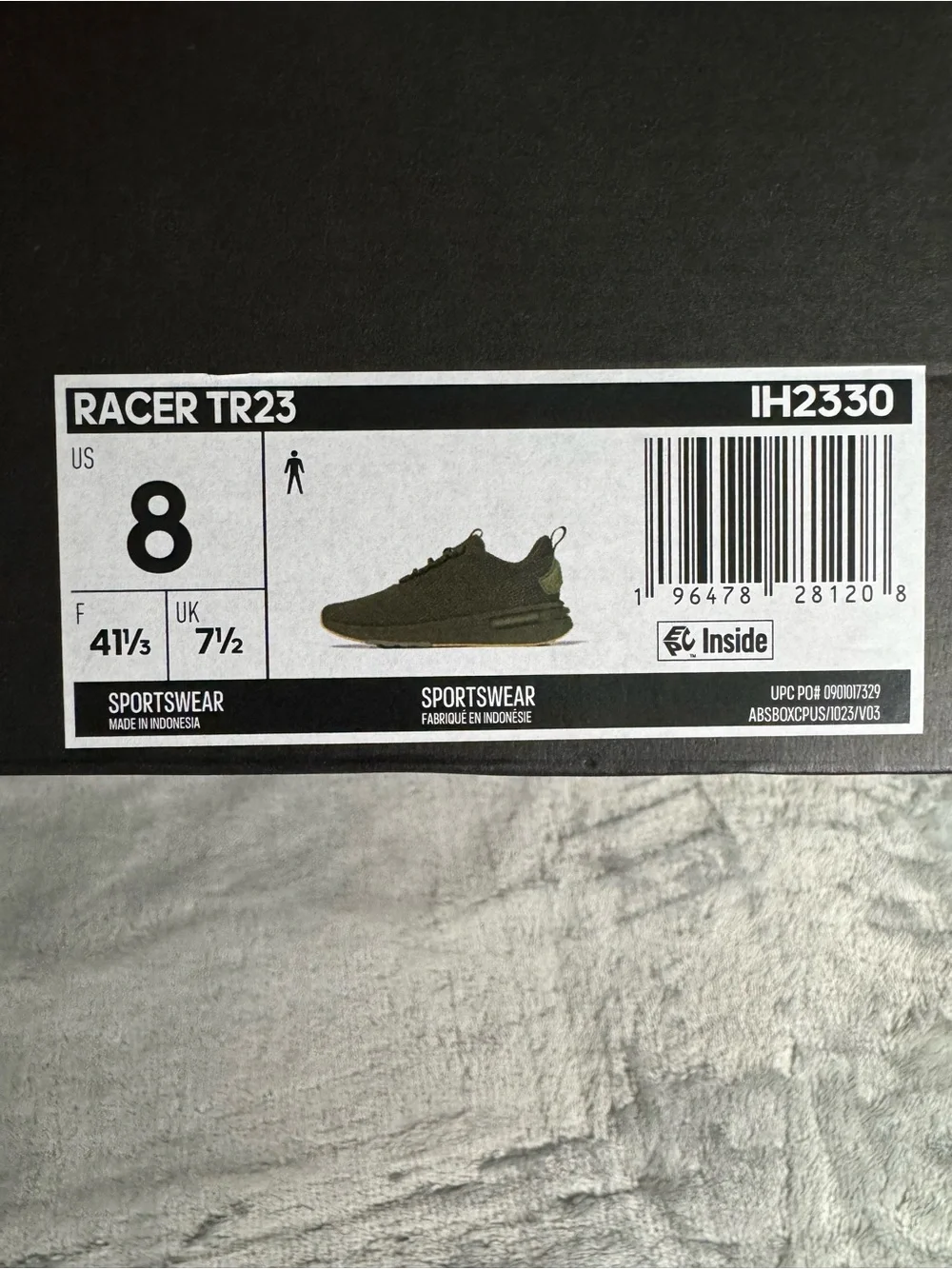 New in Box 🌴 Men’s Adidas Racer TR23 - Size 8